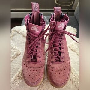 Nike Air SF-AF1 Women's High-Top Sneakers in Dusty Pink
